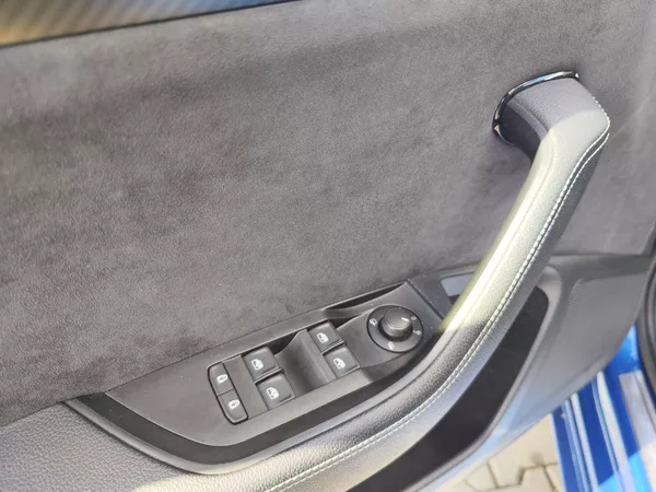 Škoda Superb 2.0 TDi/147kW Sportline DSG - foto 32