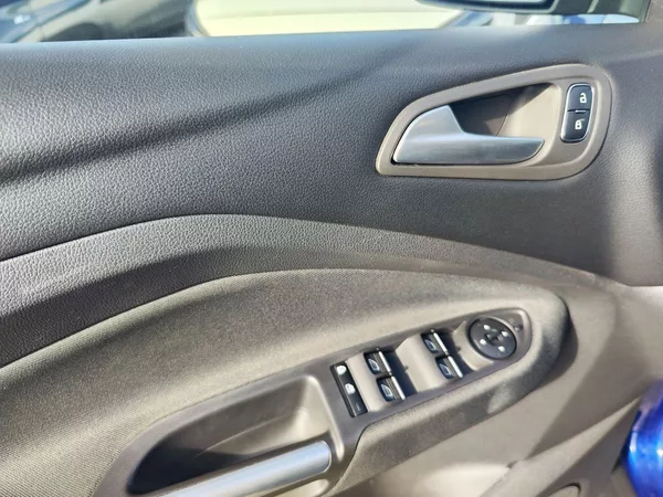 Ford C-MAX 1.5 EB/110kW Titanium AT - foto 26