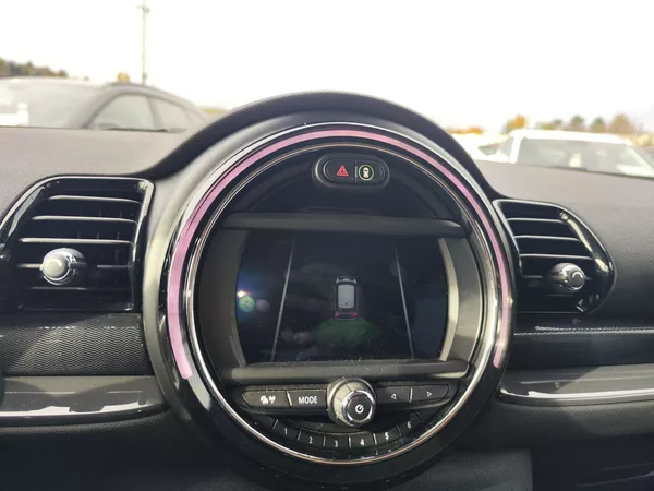 Mini Clubman 1.5/75kW Servisováno - foto 18