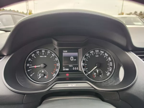 Škoda Octavia 1.6 TDI/81kW Style - foto 16