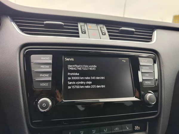 Škoda Octavia 1.6 TDI/81kW Style - foto 18