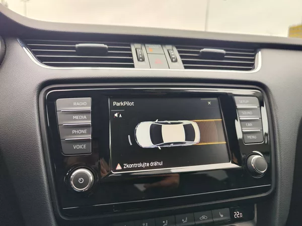 Škoda Octavia 1.6 TDI/81kW Style - foto 19