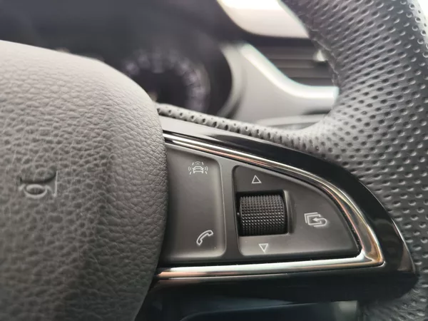 Škoda Octavia 1.6 TDI/81kW Style - foto 23