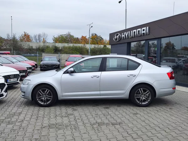 Škoda Octavia 1.6 TDI/81kW Style - foto 8