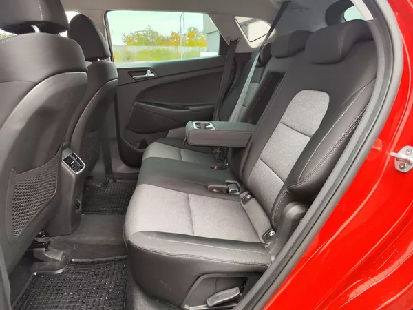 Hyundai Tucson 1.6 T-GDI/130kW Adventure - foto 12