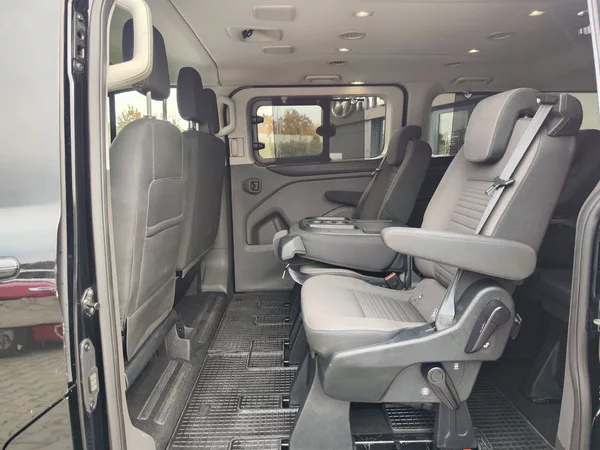 Ford Tourneo Custom 2.0 EcoBlue/125kW Titanium L2 - foto 12