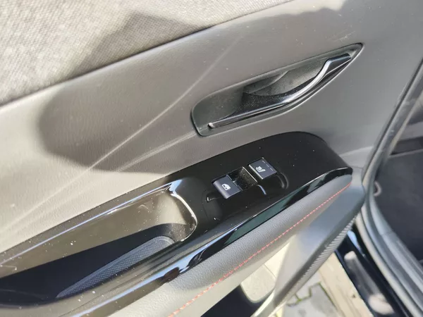 Hyundai Tucson 1.6 T-GDI/158kW HEV N-Line PRM - foto 13