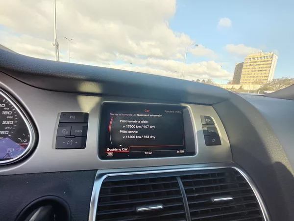 Audi Q7 3.0 TDI/180kW S-Line 4x4 AT - foto 27