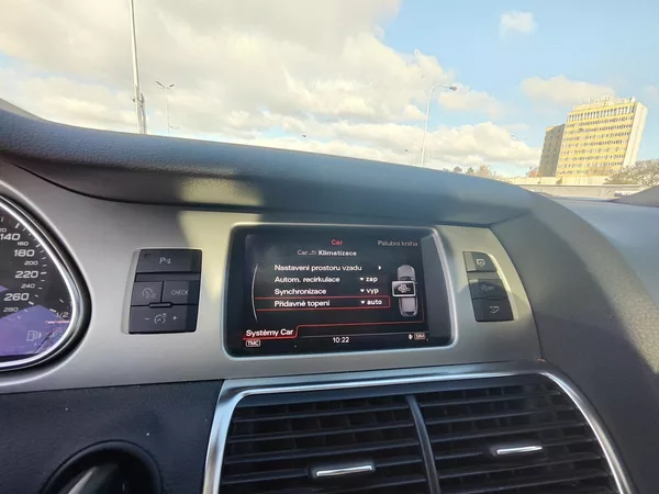 Audi Q7 3.0 TDI/180kW S-Line 4x4 AT - foto 28