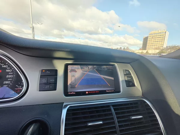Audi Q7 3.0 TDI/180kW S-Line 4x4 AT - foto 31