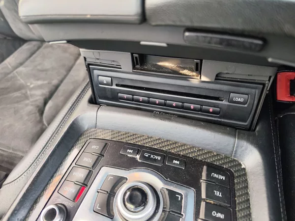 Audi Q7 3.0 TDI/180kW S-Line 4x4 AT - foto 35