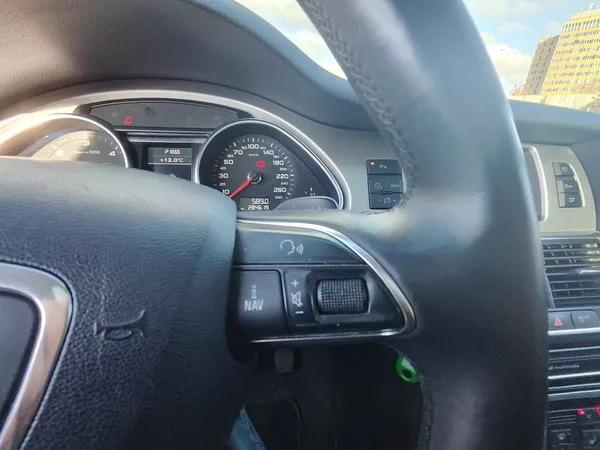 Audi Q7 3.0 TDI/180kW S-Line 4x4 AT - foto 37