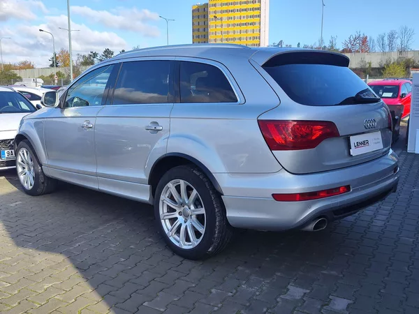 Audi Q7 3.0 TDI/180kW S-Line 4x4 AT - foto 7