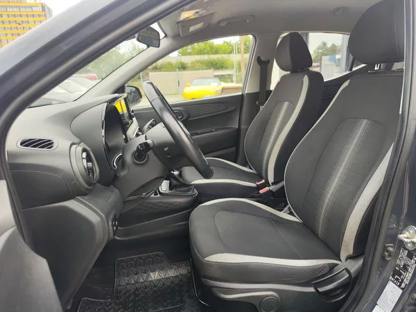 Hyundai i10 1.0i/49kW Comfort Club - foto 12