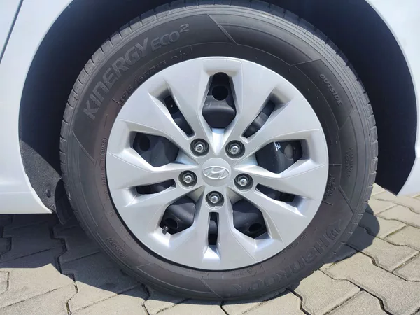 Hyundai i30 1.5i/81kW Start - foto 24