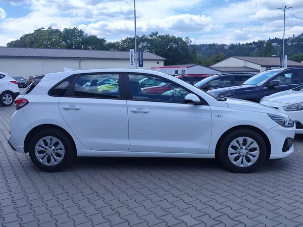 Hyundai i30 1.5i/81kW Start - foto 4