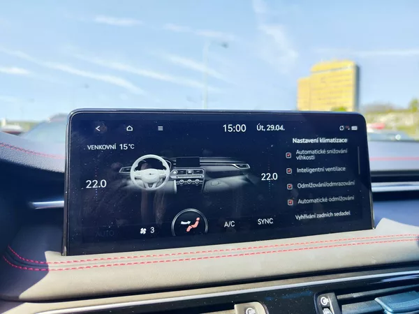 Genesis G70 2.2D/147kW RWD Sport Line - foto 25