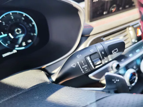 Genesis G70 2.2D/147kW RWD Sport Line - foto 34