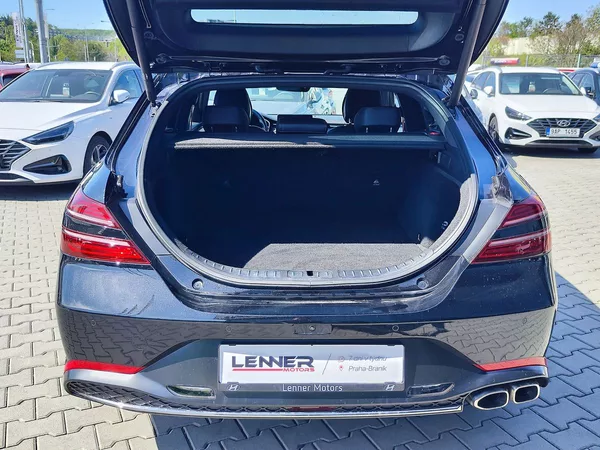 Genesis G70 2.2D/147kW RWD Sport Line - foto 9