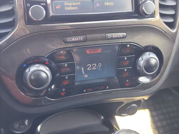 Nissan Juke 1.6 DIG-T/160kW Nismo RS - foto 19