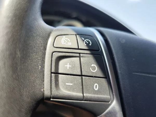 Volvo V40 2.0 TDI/110kW - foto 19