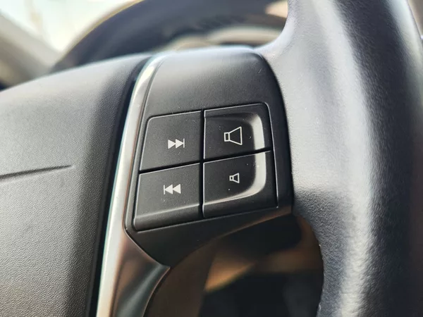 Volvo V40 2.0 TDI/110kW - foto 20