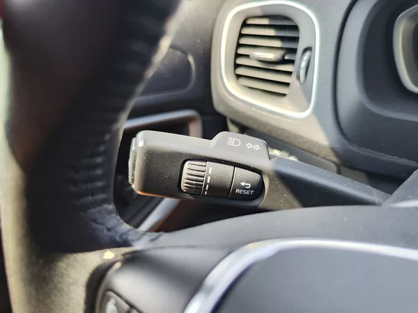 Volvo V40 2.0 TDI/110kW - foto 21