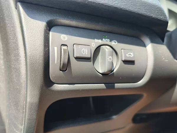 Volvo V40 2.0 TDI/110kW - foto 23