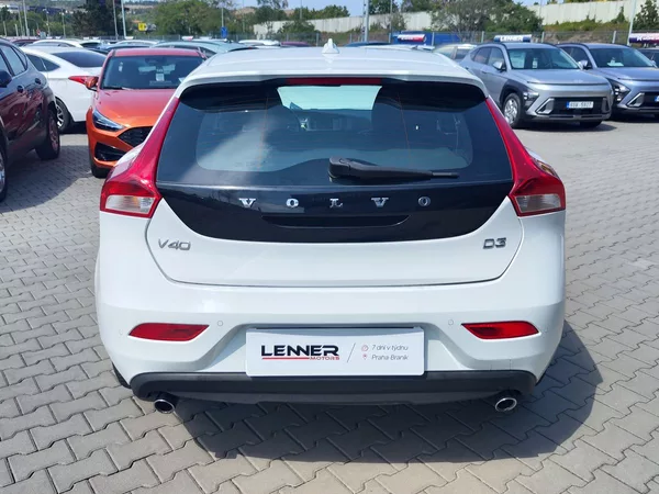 Volvo V40 2.0 TDI/110kW - foto 6