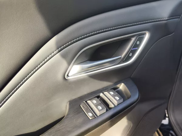 MG ZS 1.5i/85kW Elegance NOVÝ VŮZ - foto 30