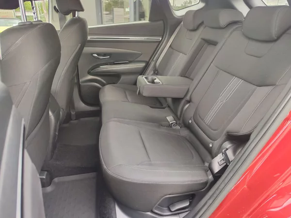 Hyundai Tucson 1.6 T-GDI/110kW Smart Navi 4x4 - foto 12