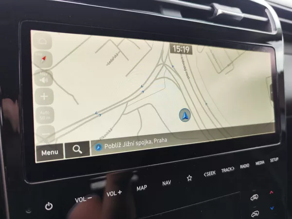 Hyundai Tucson 1.6 T-GDI/110kW Smart Navi 4x4 - foto 20