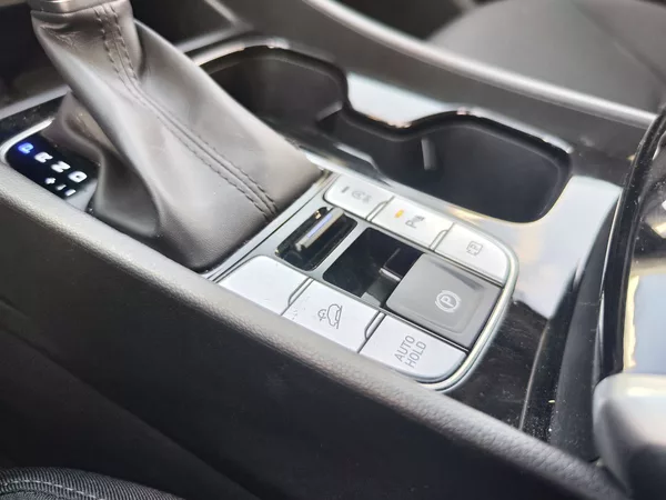 Hyundai Tucson 1.6 T-GDI/118kW Smart DCT - foto 24