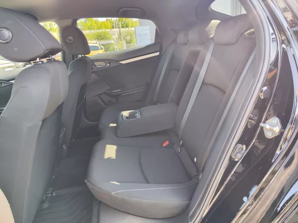 Honda Civic 1.0 i-VTec/93kW Elegance - foto 10