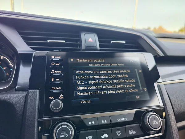 Honda Civic 1.0 i-VTec/93kW Elegance - foto 17