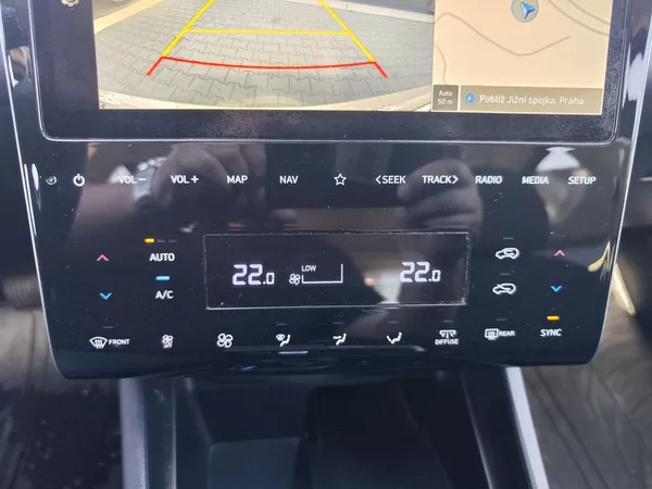 Hyundai Tucson 1.6 CRDI/100kW Smart Navi DCT - foto 20