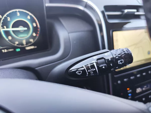 Hyundai Tucson 1.6 CRDI/100kW Smart Navi DCT - foto 28