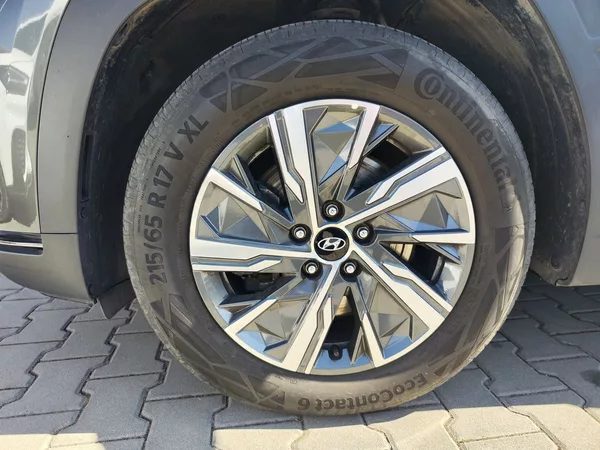 Hyundai Tucson 1.6 CRDI/100kW Smart Navi DCT - foto 31