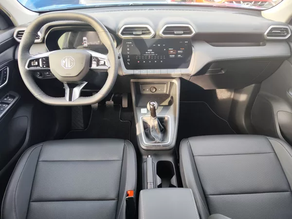 MG ZS 1.5i/85kW Elegance NOVÝ VŮZ - foto 12