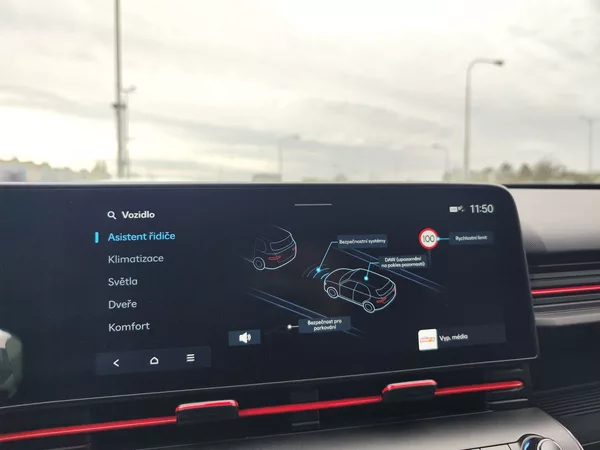 Hyundai Kona 1.6 T-GDi/146kW N-Line - foto 18