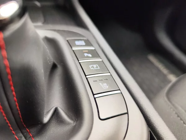 Hyundai Kona 1.6 T-GDi/146kW N-Line - foto 26