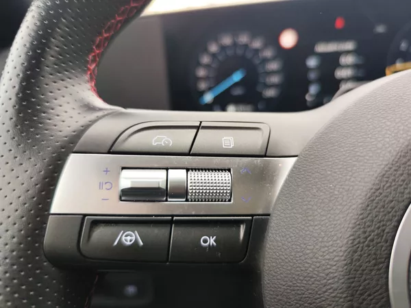Hyundai Kona 1.6 T-GDi/146kW N-Line - foto 28
