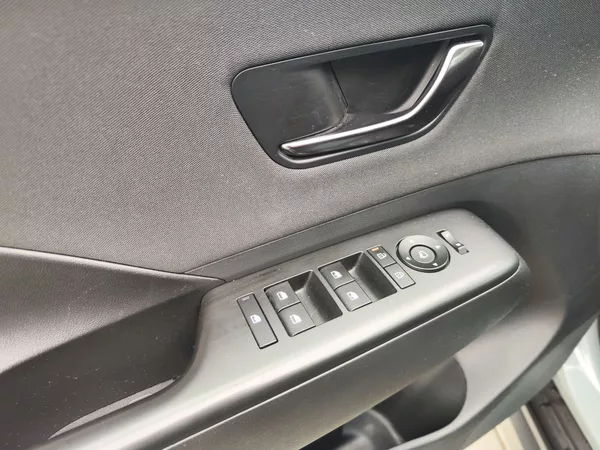 Hyundai Kona 1.6 T-GDi/146kW N-Line - foto 33