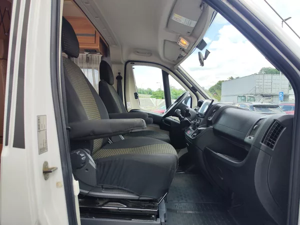 2.2 HDI/96kW D-Line Roadcamp - foto 12