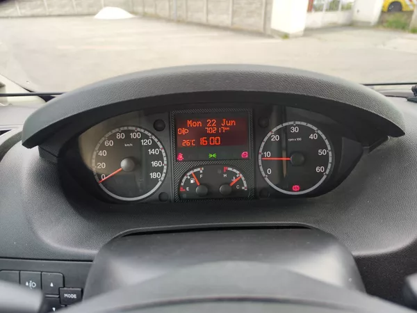 2.2 HDI/96kW D-Line Roadcamp - foto 14