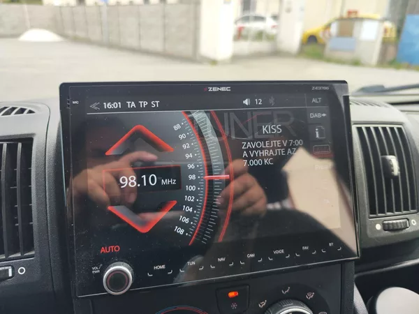 2.2 HDI/96kW D-Line Roadcamp - foto 15