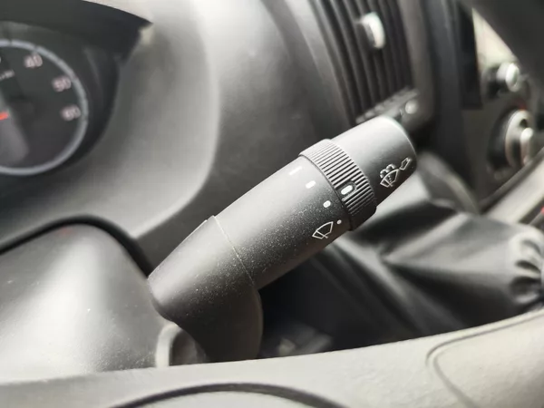 2.2 HDI/96kW D-Line Roadcamp - foto 22
