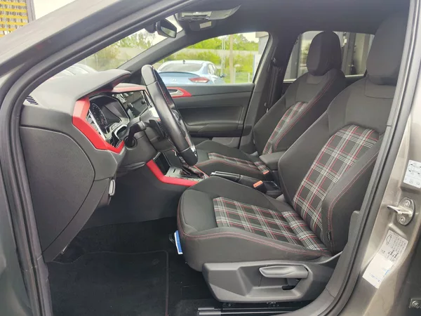 Volkswagen Polo 2.0 TSi/147kW GTI DSG - foto 13