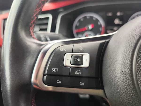 Volkswagen Polo 2.0 TSi/147kW GTI DSG - foto 21