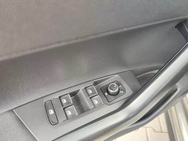 Volkswagen Polo 2.0 TSi/147kW GTI DSG - foto 26